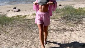 Fit Babe Squirting & Riding Outside  Wild Open Sex