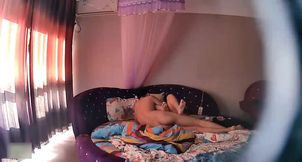 某酒店偷拍纹身男和朋友各自带着漂亮女友一起酒店开房,不知道怎么搞得他先操了朋友女友后才干自己的女友!