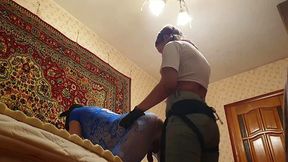 Amateur girlfriend takes control in a BDSM-filled scene, giving her man a