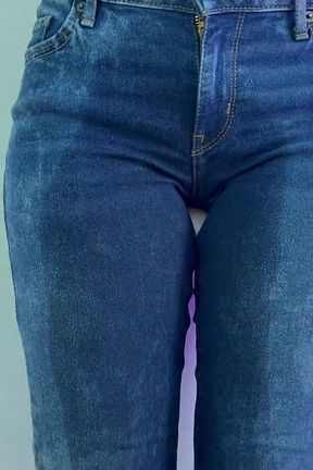 Rubbing Dick with My Jean Part 2
