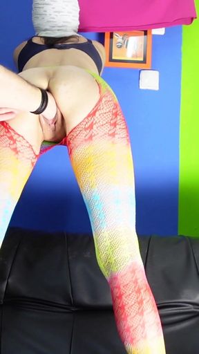 MILF Pussy Couch Training Fisting Squirting Real Orgasm Rainbow Body Prepering for Two Hands Short