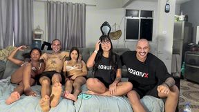 fazendo um sexo em grupo com as amiguinhas