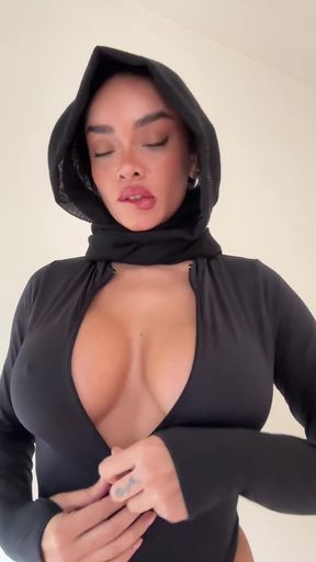 Hottie Big tits Angel hott