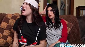 Gal Ritchie & Aubree Valentine Share Stepbro�s Cock in Family Fuck Fest!