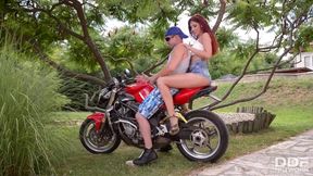 Outdoor Hardcore Encounter Featuring Intense Blowjob and Passionate Sex
