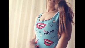 abuela chupando polla parodia