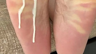 Sunflowerputa - EROTICALLY MILKY