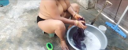Today when I saw my elder step sister taking bath naked, my penis started throbbing.