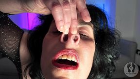 emma smile milf shows her nostrils pressing her nose fetish