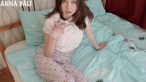 - The bloggers on the street gave me a gift for the survey, let'_s unpack together.