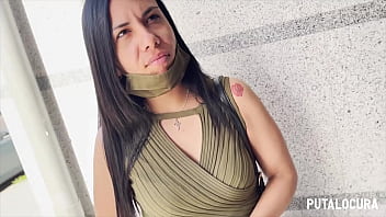 PutaLocura - Desconfiada latina Fabiola pillada en las calles de Madrid