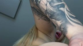 Social Media Model @VikkiAstor @Anal Plug & #Big Ass #Blonde #Naked #Solo adult xxx tube | Tik.Porn
