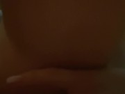 Public in der Sauna zum Orgasmus gefingert!