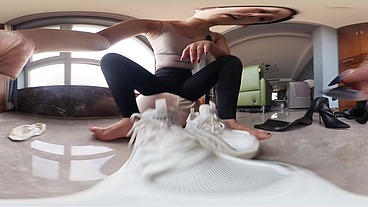 VR360 Shrunken Foot Slave
