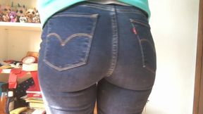 a mix of old jeans fetish and ass fetish videos and findom audio