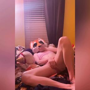 Femboy Foxxo Can&#039;t Stop Cumming