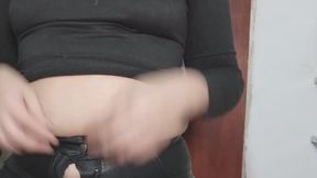 The big lola ruins her pants