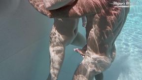 all natural milf julia north underwater anal in the pool