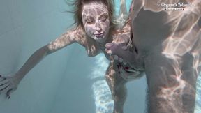 all natural milf julia north underwater anal in the pool