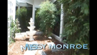 跨种族 &#8211; 大胸美女 Missy Monroe 穿着高跟鞋，被大屌从屁股到嘴巴轮番操弄