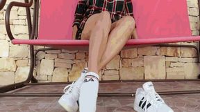 Elizabeth returned from a bike ride MP4(1280x720)FHD