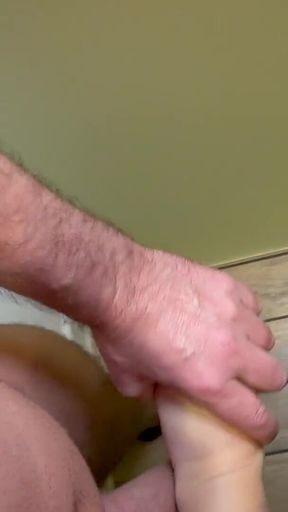 Teeny Piss-pussy - Showering After Toilet Sex