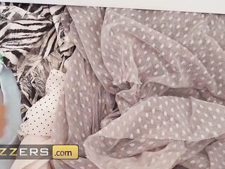 BRAZZERS - Gets Topless And Teases Xander Corvus Into Giving Her What This babe Wishes
