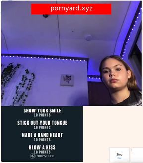 Teen girl shows off her reaction on homemade webcam