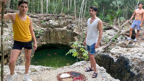 Cancun kinky fuck with two stellar Latino hotties