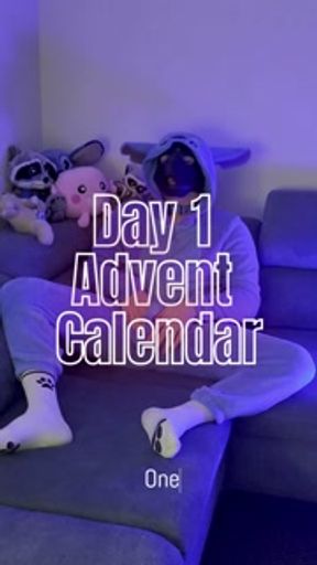 Day 1 Advent Calendar - In my boyfriend's Kigurumi Stitch 🐶