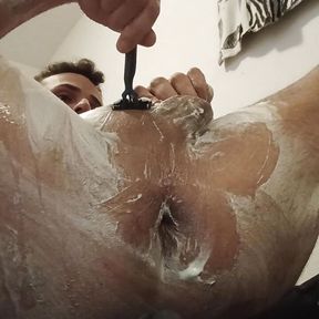 Look how I shave my asshole