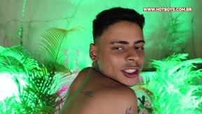 tatuado gostoso fodendo novinho safado