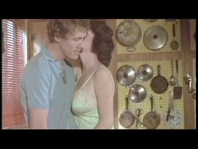 Vintage porn: incredible huge cock of John Holmes is hard to eat!