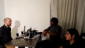 interracial ,la cogida de una puta entre amigos completo