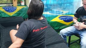 paty bumbum faz tatuagem com a buceta aberta e paga com a xereca . mirella mansur - alex lima - alemao tatuador