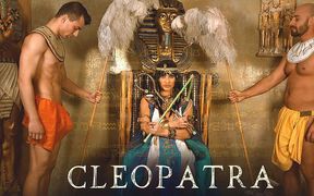 X Virtual 32 Cleopatra in 180°