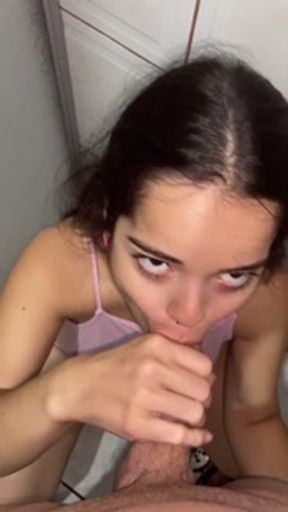 I woke up and did a deep and sloppy oral sex at Wellington Prado and he came in my mouth