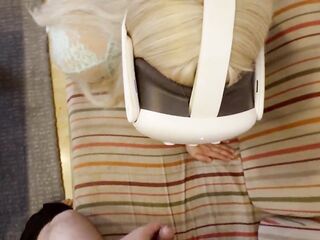 Stepson bangs stepmom whilst this babe masturbates in VR glasses and cums in her booty