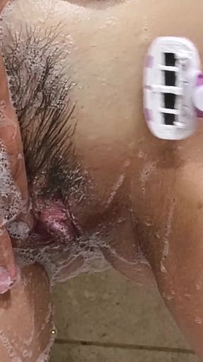 Pissing Compilation. Golden Rain. Femdom Piss. Shaving Pussy. Ep 10318