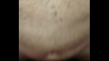 Ursinho peludo e fofinho gemeu alto na cabe&ccedil_a do meu pau at&eacute_ pedir leite