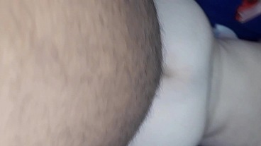 Batendo uma bola com o ursão -