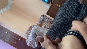 yo y el pariente sacando el fierro pa’ ver quien la tiene mas maciza.