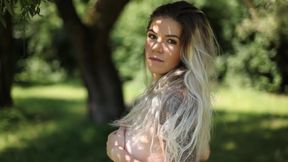 Beautiful Daniela showing her beautiful body in the summer