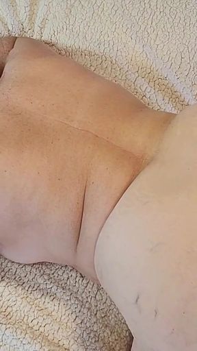 Very Horny Hot Stepmom seduces Stepson   Clip 1