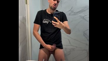 hot daddy jerks off and cums like a fountain