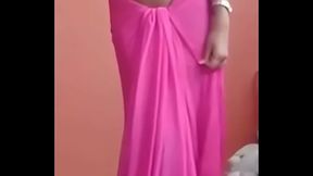 Desi bhabhi nude in pink saree