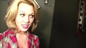 ashley coda deep throats big cock gloryhole cumshot