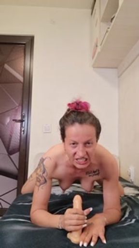 Enjoy the best wank of your life and cum using my hands! So amazing...