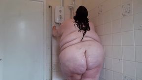 SSBBW bathroom belly play & shower play