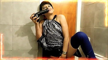 PERLA LOPEZ-PROFESORA DE HISTORIA SE LOS COJE A TODOS